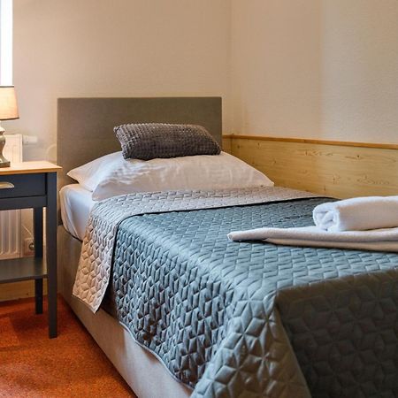 Hotel U Lipy Krušovice エクステリア 写真